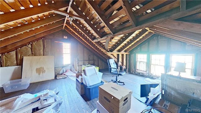 127 East Hazeltine Avenue, Tonawanda, NY 14217