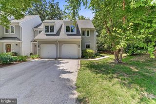 1 W JONATHAN CT #1, Kennett Square, PA 19348
