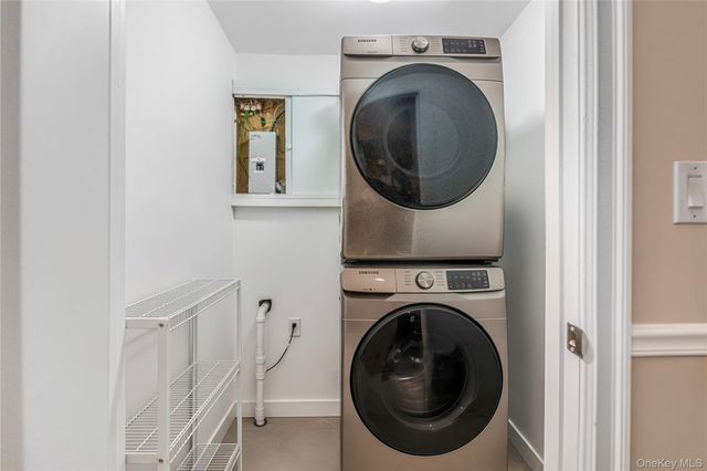 4558 Richardson Avenue, Bronx, NY 10470