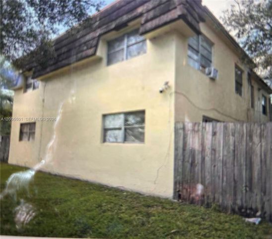 3820 SW 60th Terrace 1, Davie, FL 33314