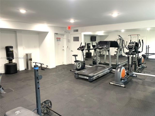 250 180th Dr 456, Sunny Isles Beach, FL 33160