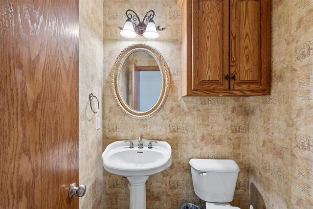 4601 Highland Hills Drive, Norman, OK 73026