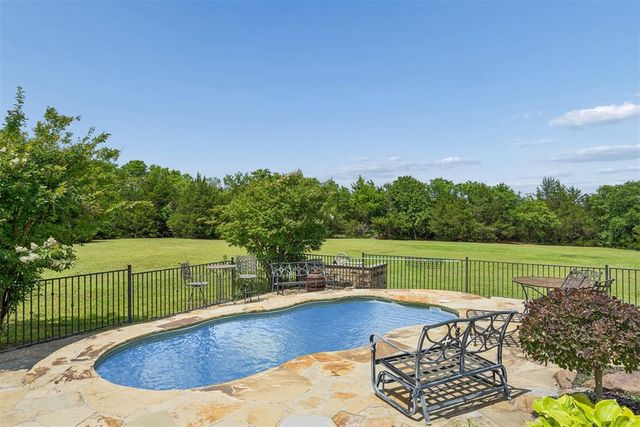 4601 Highland Hills Drive, Norman, OK 73026
