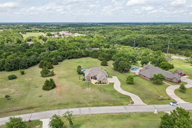 4601 Highland Hills Drive, Norman, OK 73026