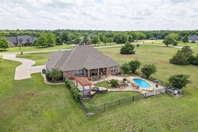 4601 Highland Hills Drive, Norman, OK 73026