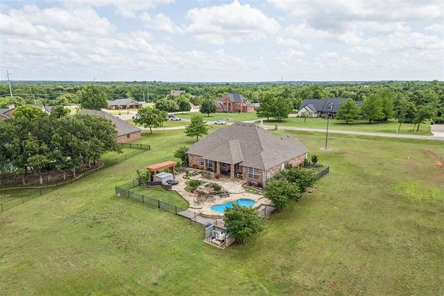 4601 Highland Hills Drive, Norman, OK 73026
