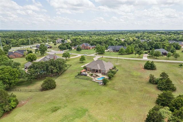 4601 Highland Hills Drive, Norman, OK 73026