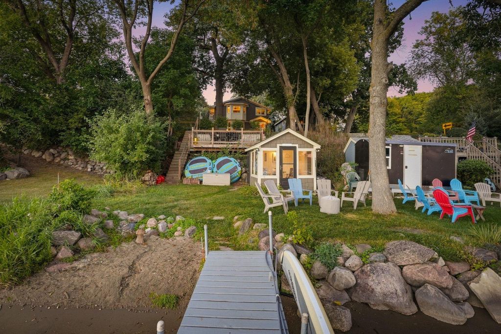 510 Pleasant View Road, Chanhassen, MN 55317 — photo 2