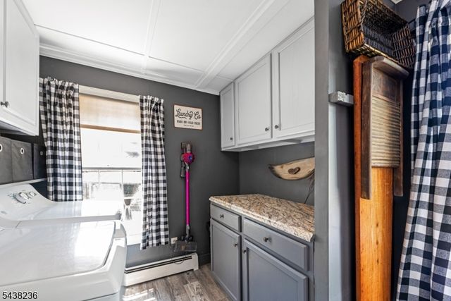 11 New St, Stanhope Boro, NJ 07874