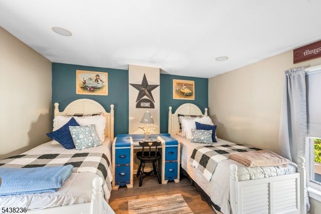 11 New St, Stanhope Boro, NJ 07874