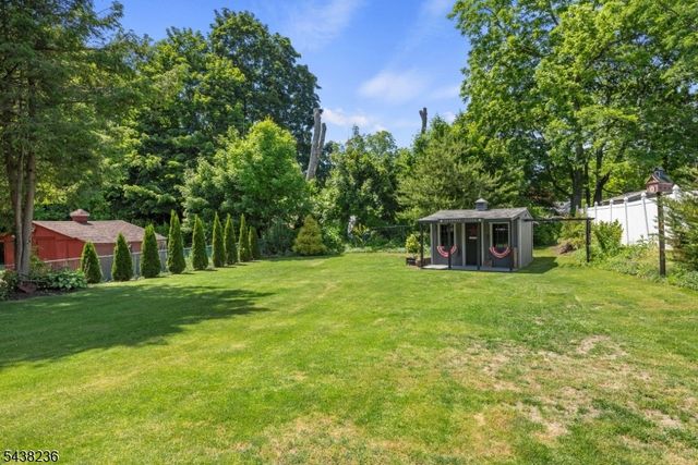 11 New St, Stanhope Boro, NJ 07874