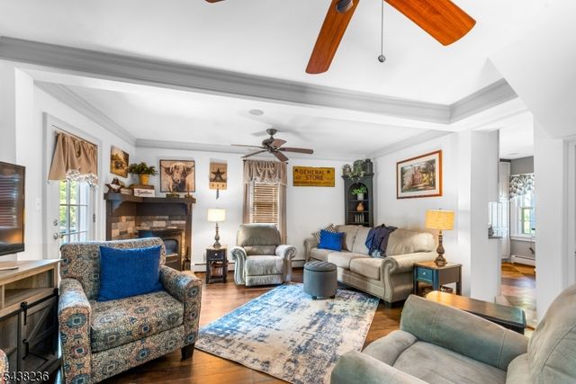 11 New St, Stanhope Boro, NJ 07874