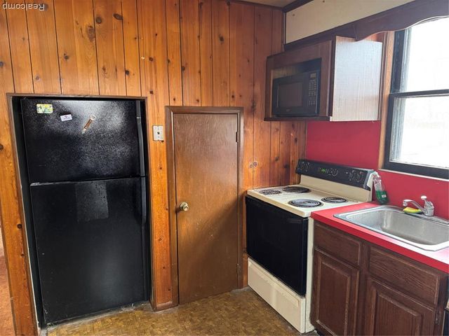 31980 Alvin Street, Garden City, MI 48135