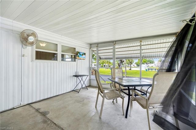 195 Domingo DR, Fort Myers, FL 33905