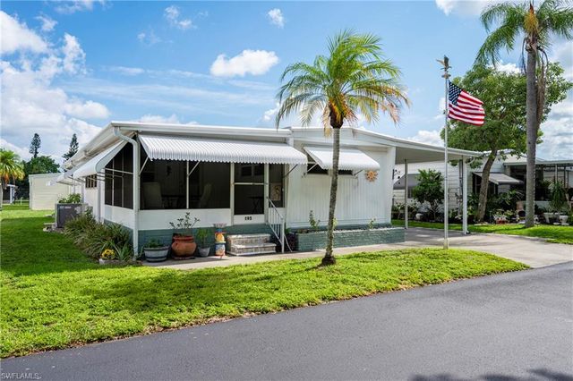 195 Domingo DR, Fort Myers, FL 33905
