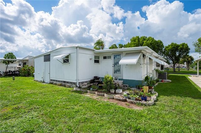 195 Domingo DR, Fort Myers, FL 33905