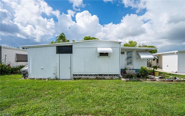 195 Domingo DR, Fort Myers, FL 33905