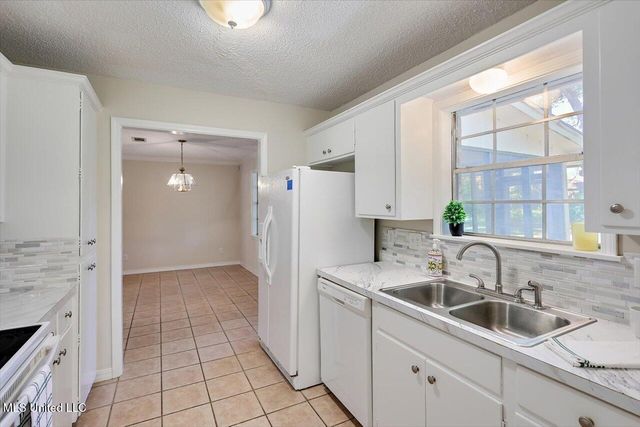 306 Indian Mound Road, Clinton, MS 39056