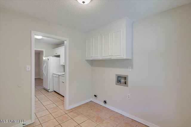 306 Indian Mound Road, Clinton, MS 39056