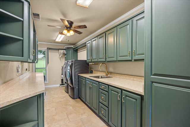 9404 Bellechase Road, Granbury, TX 76049
