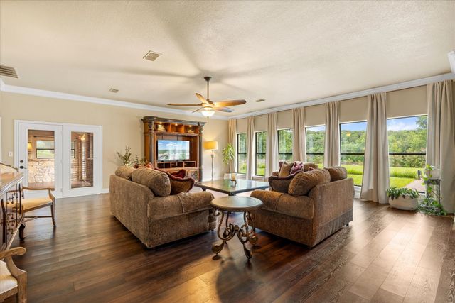 9404 Bellechase Road, Granbury, TX 76049