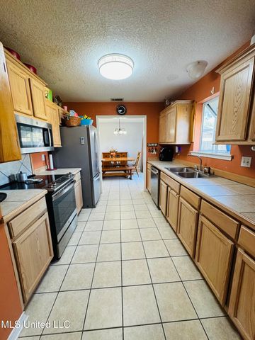 13659 Huntington Circle, Gulfport, MS 39503