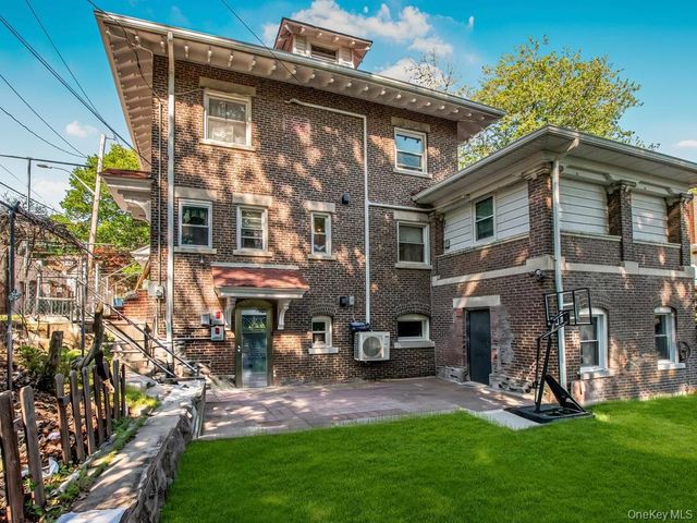 265 Park Hill Avenue, Yonkers, NY 10705