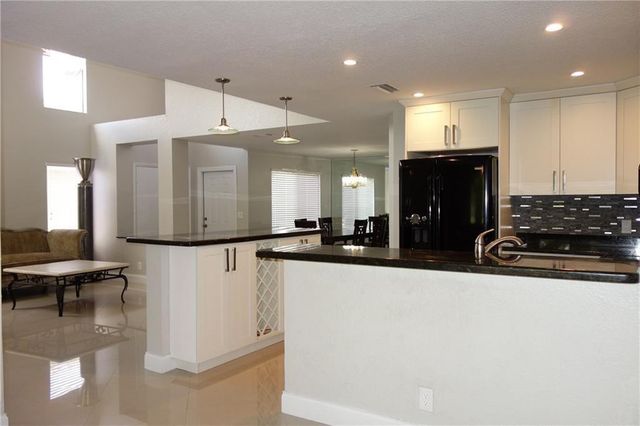 2060 NW 34th Avenue, Coconut Creek, FL 33066