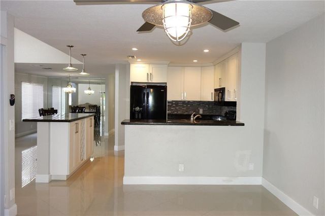 2060 NW 34th Avenue, Coconut Creek, FL 33066