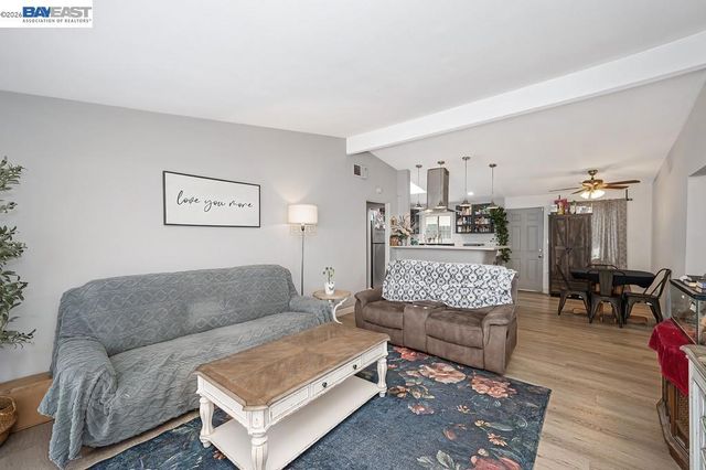 3637 Centinella Drive, North Highlands, CA 95660