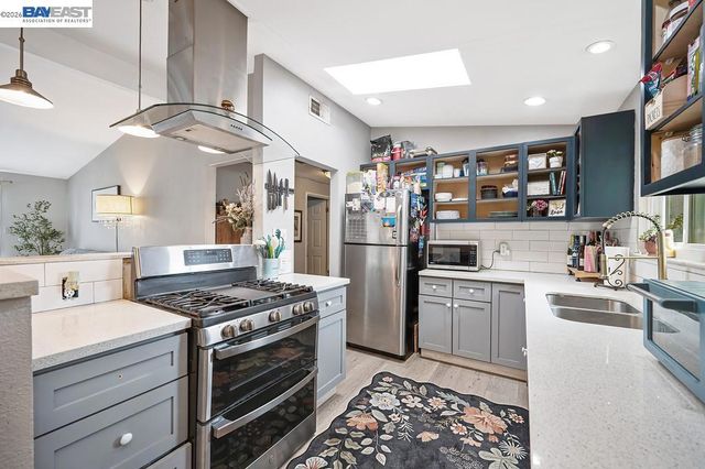 3637 Centinella Drive, North Highlands, CA 95660