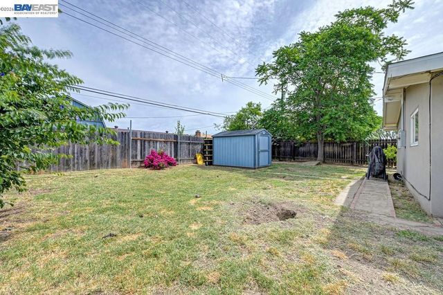 3637 Centinella Drive, North Highlands, CA 95660