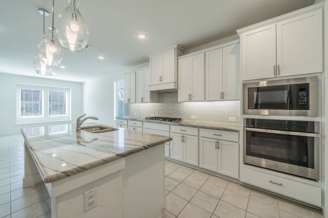 821 Reynolds Drive, Fate, TX 75087