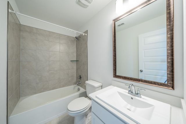 821 Reynolds Drive, Fate, TX 75087