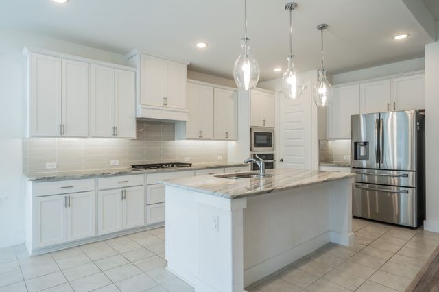 821 Reynolds Drive, Fate, TX 75087