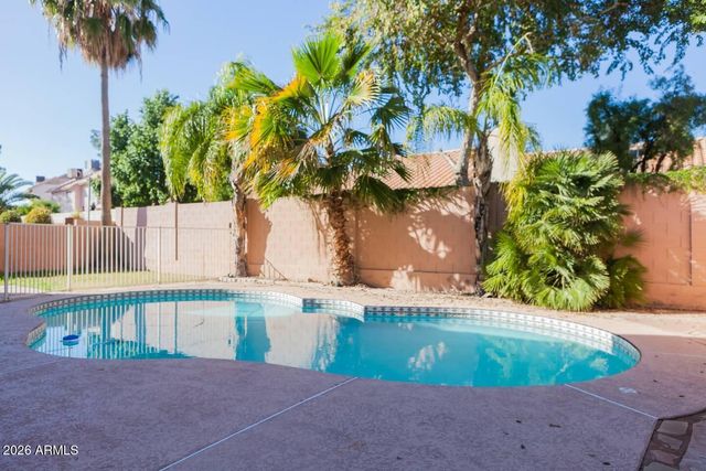 4230 E BROOKWOOD Court, Phoenix, AZ 85048