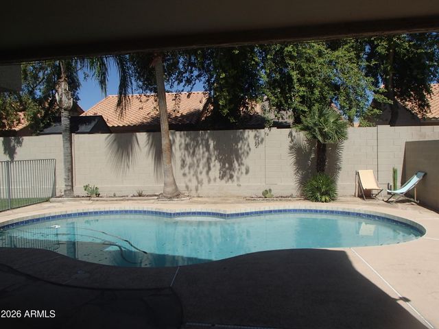 4230 E BROOKWOOD Court, Phoenix, AZ 85048
