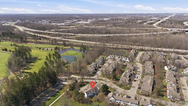 38154 Saratoga Circle, Farmington Hills, MI 48331