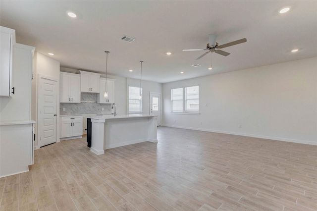 1131 Santee Court, Rosharon, TX 77583