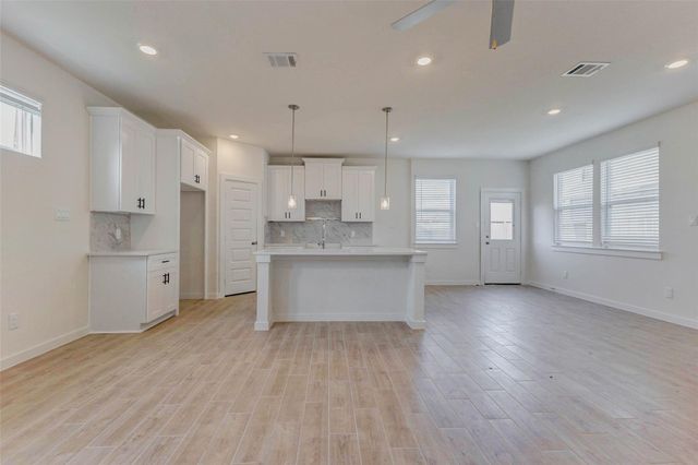 1131 Santee Court, Rosharon, TX 77583