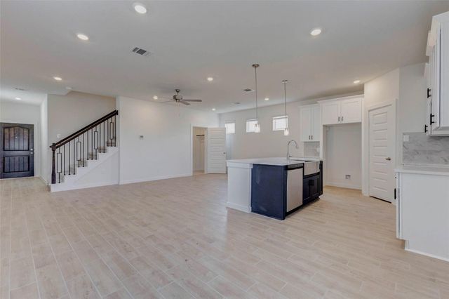 1131 Santee Court, Rosharon, TX 77583