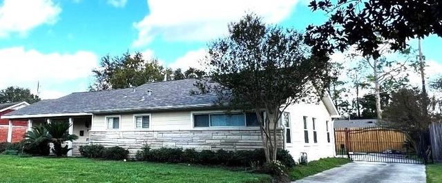 1430 Freedonia Drive, Houston, TX 77055