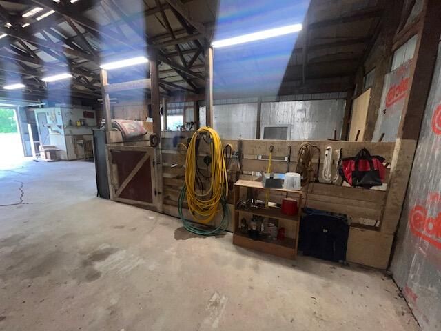 36961 39th Avenue, Paw Paw, MI 49079