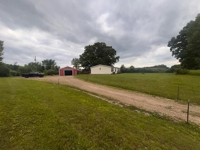 36961 39th Avenue, Paw Paw, MI 49079