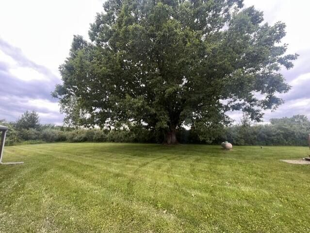 36961 39th Avenue, Paw Paw, MI 49079