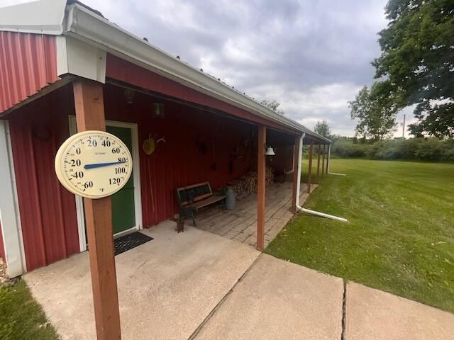 36961 39th Avenue, Paw Paw, MI 49079