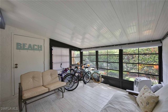 68 Marco Villas DR R-5, Marco Island, FL 34145