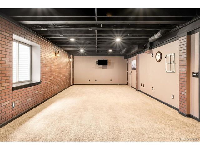 869 Shadowstone Dr, Highlands Ranch, CO 80129