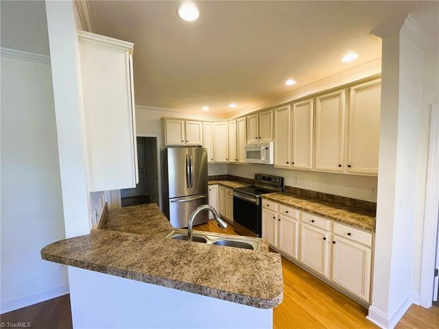 3003 Pearson Farm Drive, Browns Summit, NC 27214