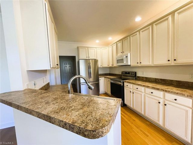 3003 Pearson Farm Drive, Browns Summit, NC 27214